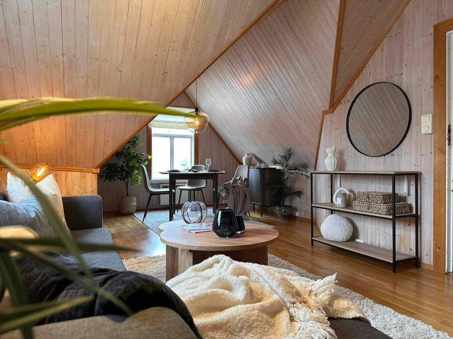 Cozy Central Loft Apartment With Amazing View Tromso Ngoại thất bức ảnh