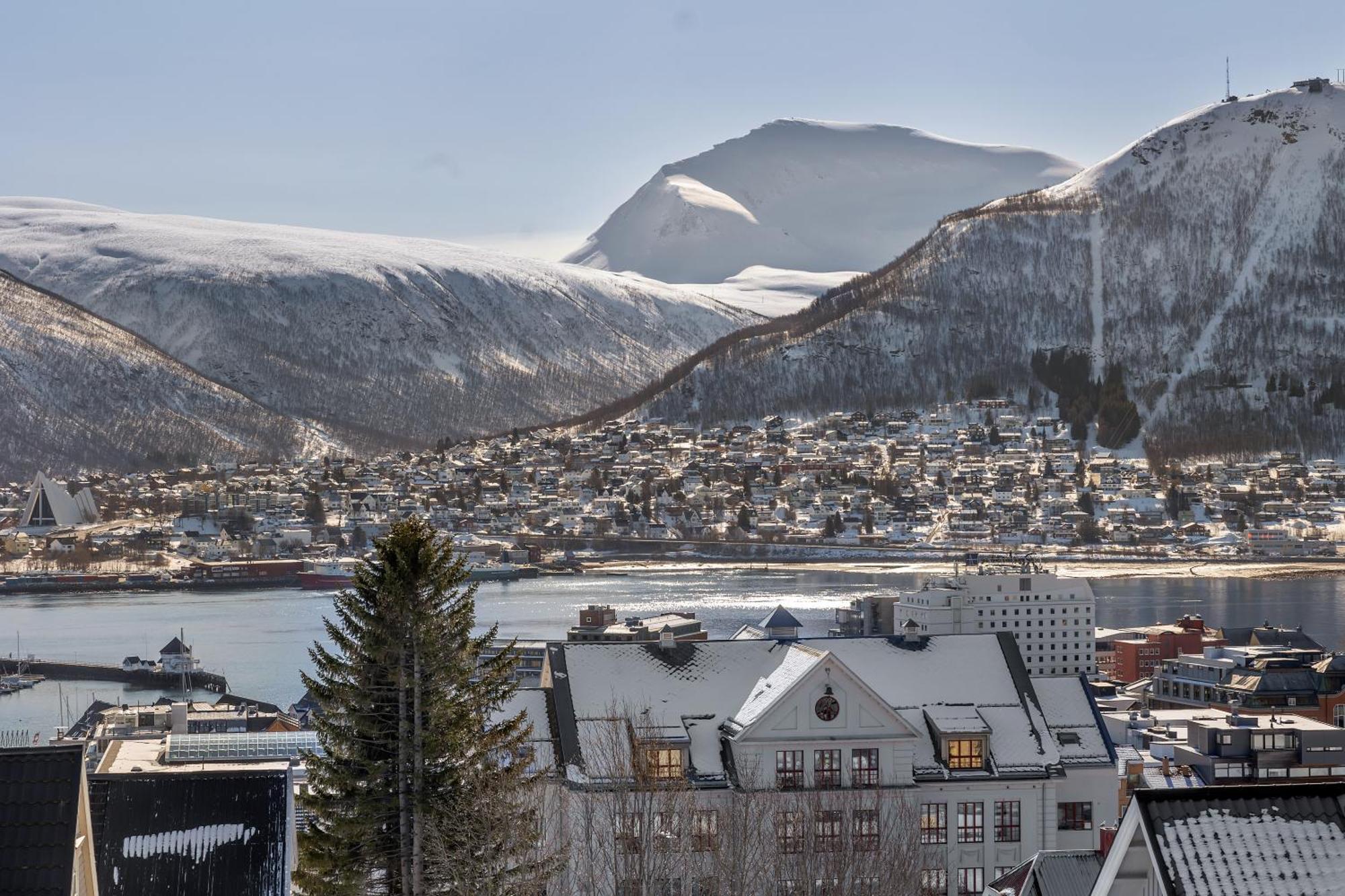 Cozy Central Loft Apartment With Amazing View Tromso Ngoại thất bức ảnh